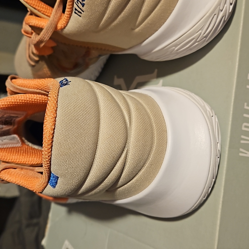 Nike Kyrie Flytrap Sneakers - image 5